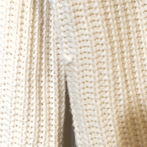 Anthropologie Moon & Madison Ivory Lace Up Back V-Neck Pullover Knit Sweater M - Picture 11 of 11